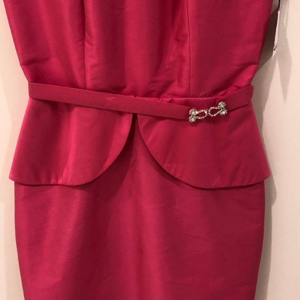 Interview Dress - Picture 2 of 5